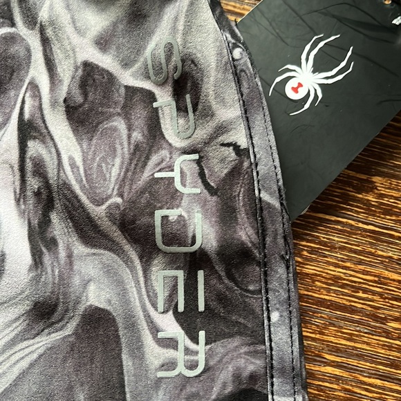 Spyder Boardshorts XL Color Gray & Black Marble. Slicked Black - Picture 3 of 5